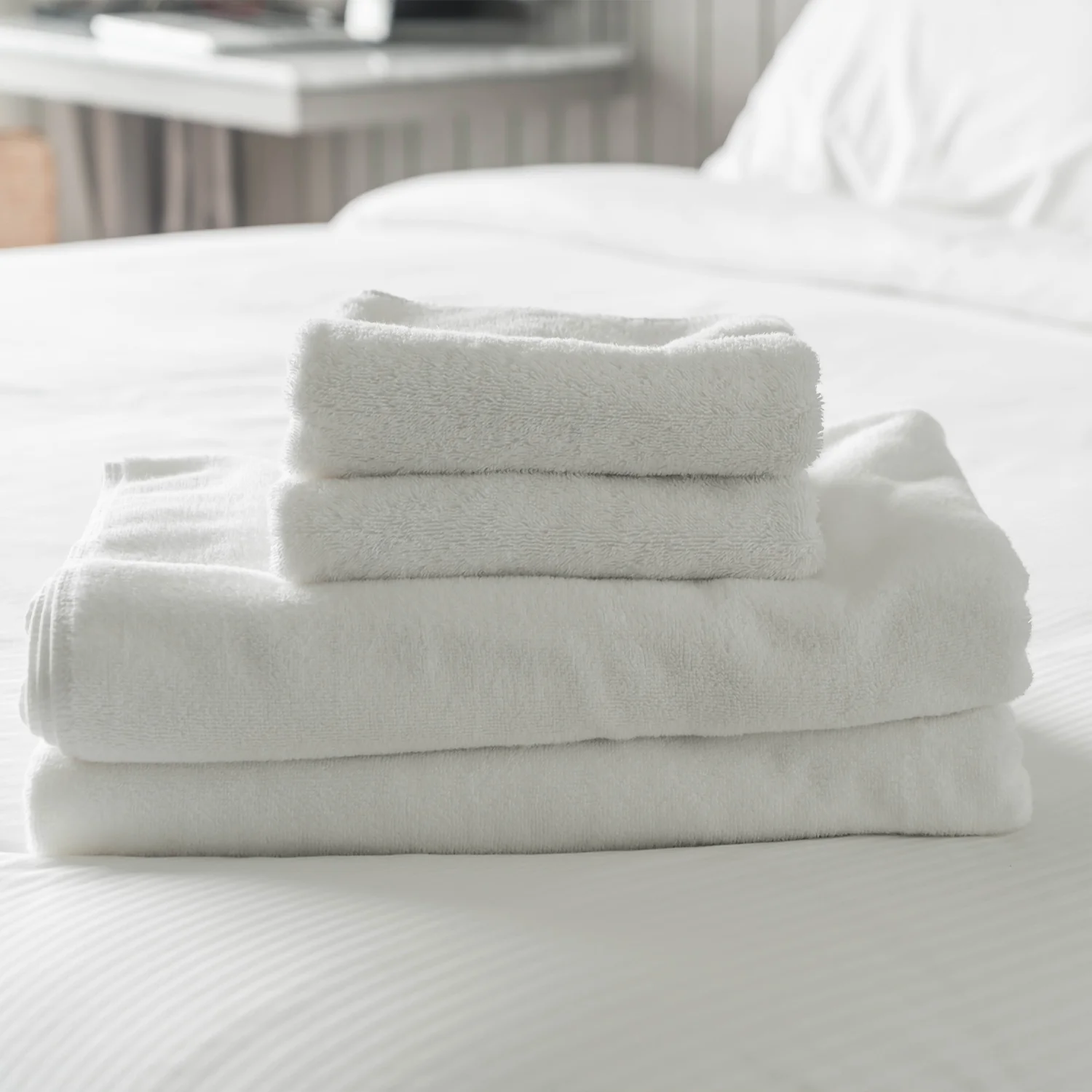 Luxury 100% Cotton Bath Towel 550GSM - Image 6